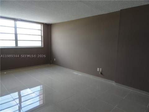 16410 Miami Dr 504, North Miami Beach FL - photo 20 of 26