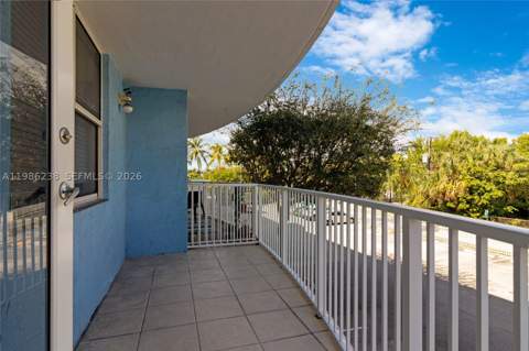 1555 N Treasure Dr 205, North Bay Village FL - photo 6 of 38
