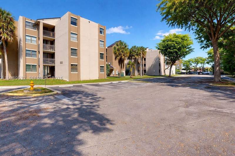 2 bedroom Condominium at 3581 SW 117th Ave 5-308, Westbird Village Condo, Miami — photo 3