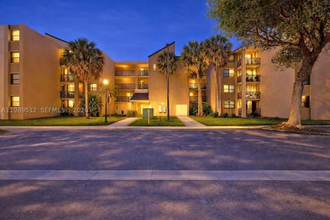 3581 SW 117th Ave 5-308, Miami FL - photo 7 of 38