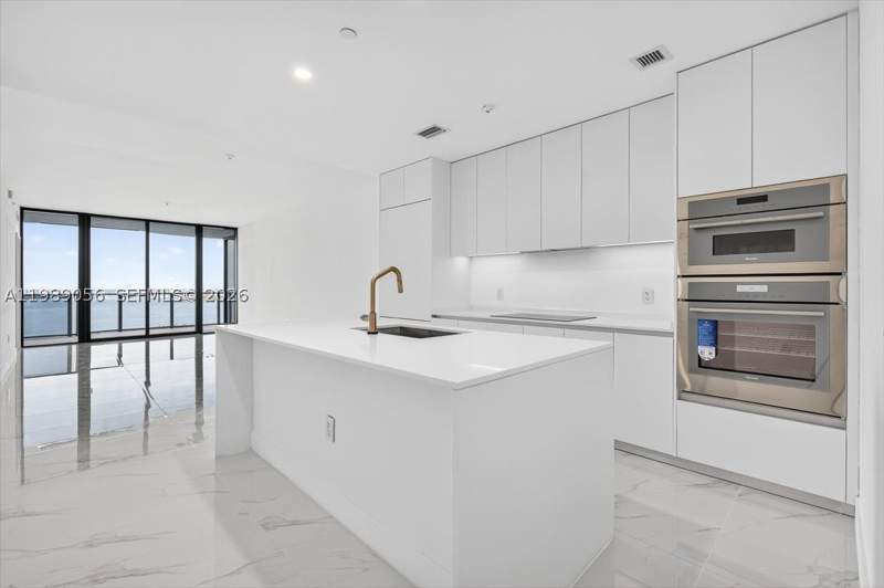 3 bedroom Condominium at 700 NE 24 2606, Aria Reserve, Miami — photo 3