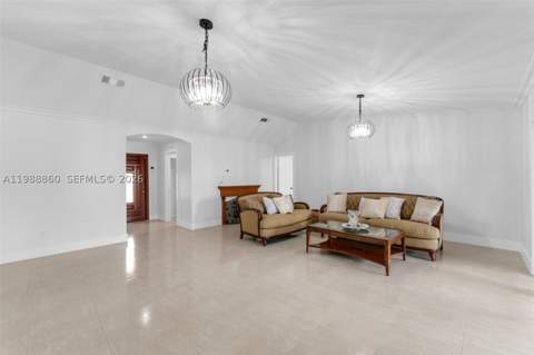10021 SW 145th Pl, Miami FL - photo 8 of 36