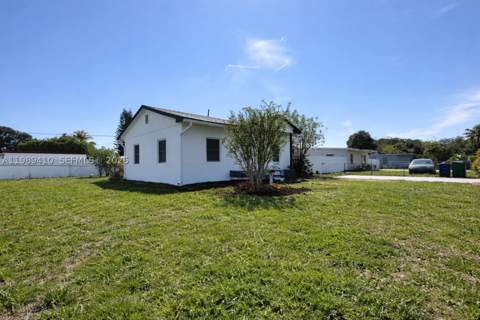 2450 NW 157th St Rd, Miami Gardens FL - photo 18 of 24