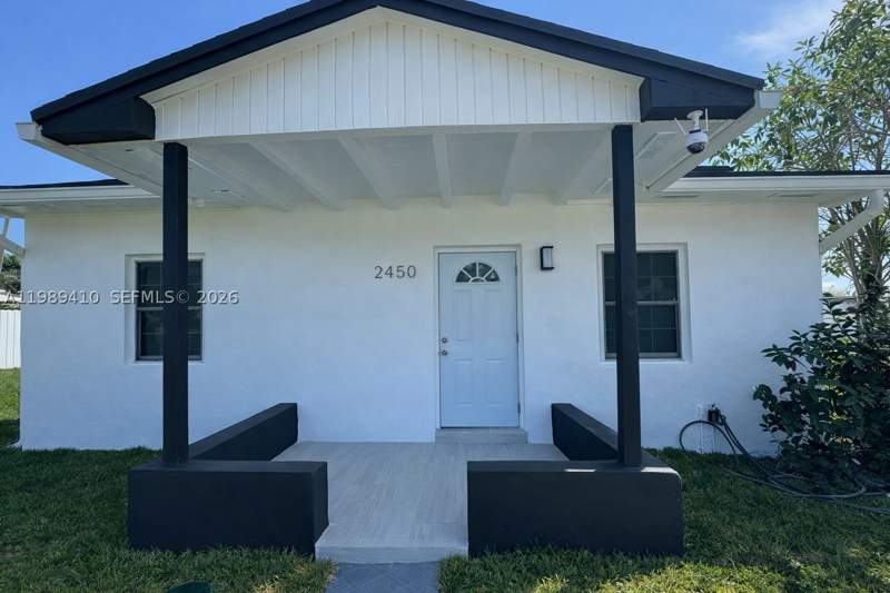 2 bedroom SingleFamilyResidence at 2450 NW 157th St Rd, Bunche Park, Miami Gardens — photo 2