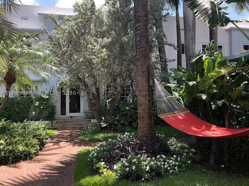 1 bedroom Condominium at 727 14th Pl 1, The Park Vintage Condo, Miami Beach — photo 2