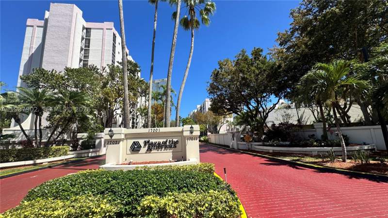 2 bedroom Condominium at 17021 N Bay Rd 1015, Plaza Of Americas Condo P, Sunny Isles Beach — photo 3