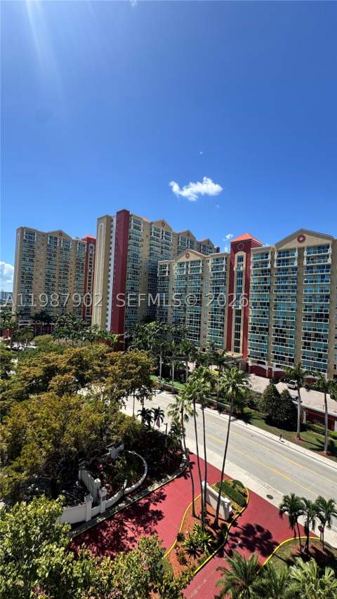 17021 N Bay Rd 1015, Sunny Isles Beach FL - photo 6 of 46