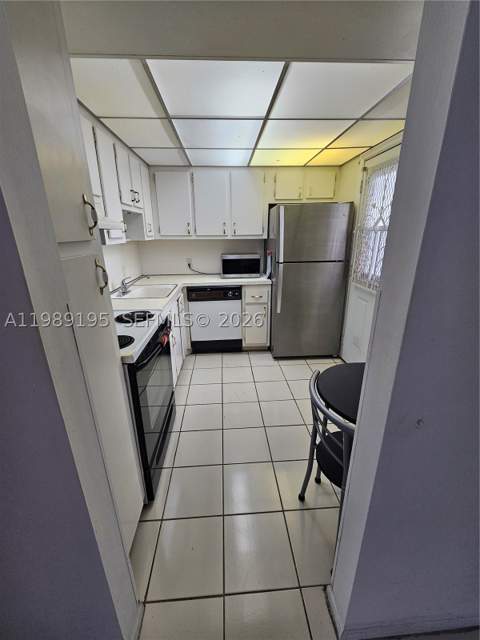 20400 W Country Club Dr 601, Aventura FL - photo 8 of 26