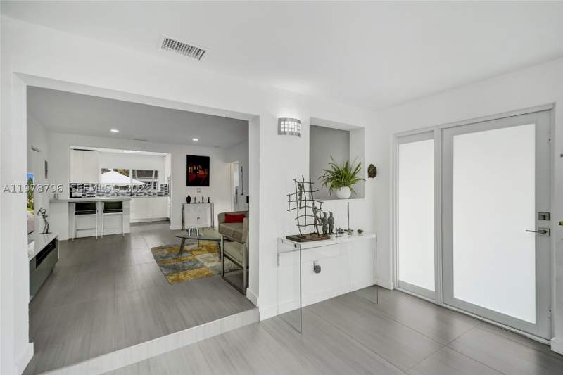 2 bedroom SingleFamilyResidence at 55 NW 92nd St, Canaday Extension, Miami Shores — photo 4