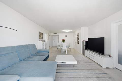 18011 Biscayne Boulevard 1502, Aventura FL - photo 10 of 41
