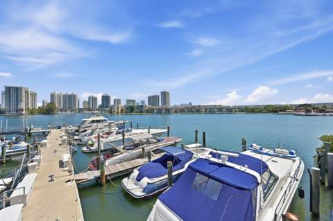 18011 Biscayne Boulevard 1502, Aventura FL - photo 24 of 41