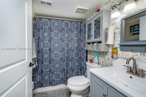 7095 NW 179th St 110, Hialeah FL - photo 12 of 22