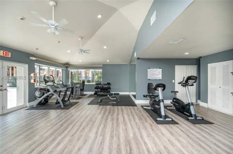 7095 NW 179th St 110, Hialeah FL - photo 20 of 22