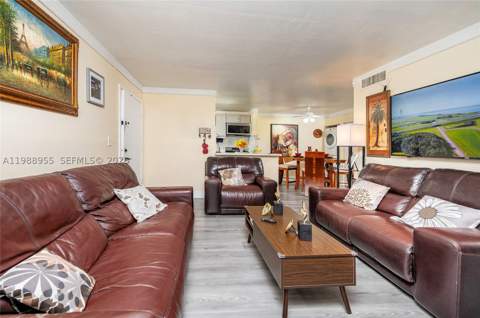 7095 NW 179th St 110, Hialeah FL - photo 7 of 22