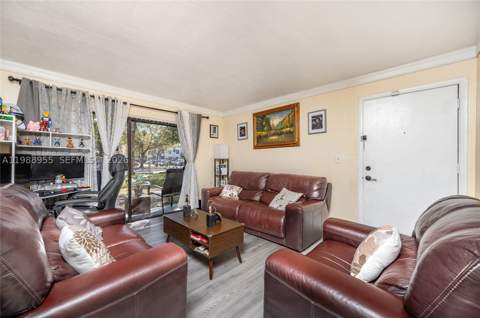 7095 NW 179th St 110, Hialeah FL - photo 8 of 22
