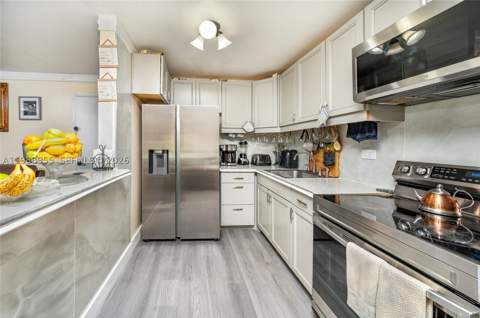 7095 NW 179th St 110, Hialeah FL - photo 9 of 22