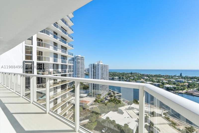 2 bedroom Condominium at 20281 E Country Cub Drive 1712, Hamptons West Condo, Aventura — photo 4