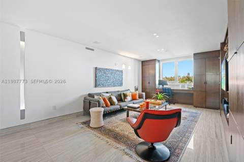 3535 Hiawatha Ave 502, Miami FL - photo 13 of 45