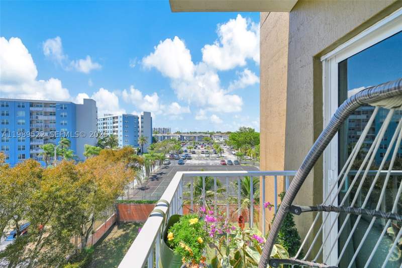 2 bedroom Condominium at 11060 SW 196th St 514, Paradise Pointe Condo, Cutler Bay — photo 5