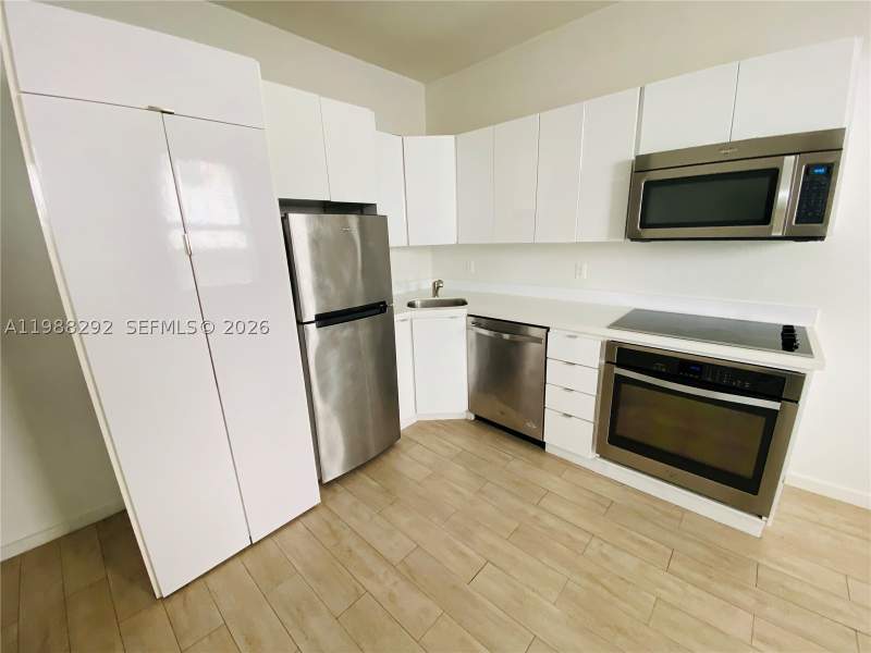 2 bedroom Condominium at 1611 Meridian Ave 305, Emily Condo, Miami Beach — photo 4
