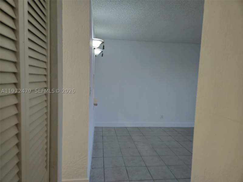1 bedroom Condominium at 4550 NW 9th St 704E, Yolanda Villas Condo, Miami — photo 4