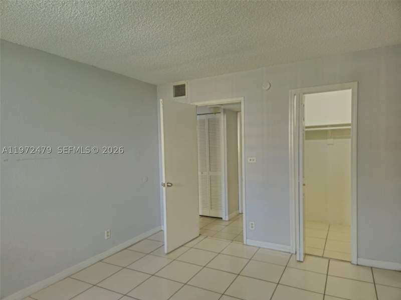 1 bedroom Condominium at 4550 NW 9th St 704E, Yolanda Villas Condo, Miami — photo 5
