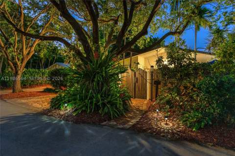 269 Cranwood Dr, Key Biscayne FL - photo 22 of 100