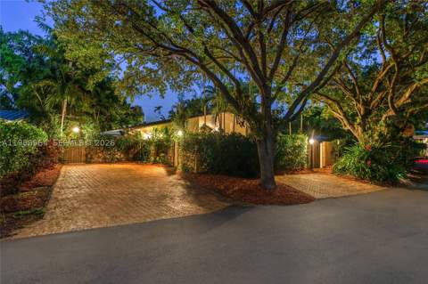 269 Cranwood Dr, Key Biscayne FL - photo 23 of 100