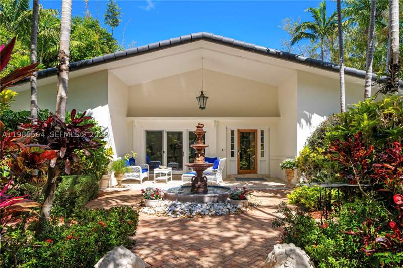 5 bedroom SingleFamilyResidence at 269 Cranwood Dr, Tropical Isle Homes Sub 4, Key Biscayne — photo 3