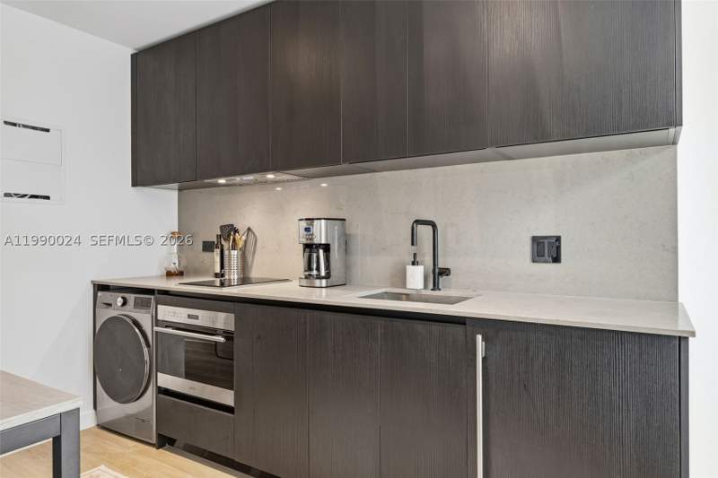 0 bedroom Condominium at 20 NE 11th St 2306A, Eleven Hotel & Residences, Miami — photo 5