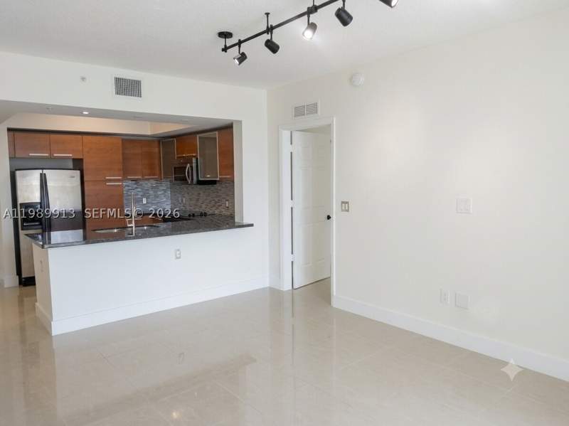 1 bedroom Condominium at 2030 S Douglas Rd 414, The Minorca Condo, Coral Gables — photo 5