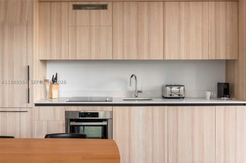 225 N Miami Ave 202, Miami FL - photo 16 of 19