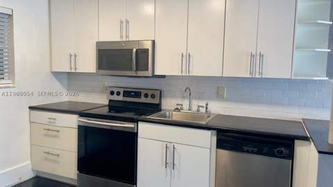 3944 NE 167th St 106, North Miami Beach FL - photo 6 of 14