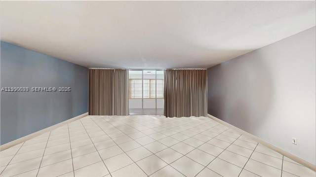 2 bedroom Condominium at 1401 NE 191st St D117, Rolling Green Condo D, Miami — photo 2