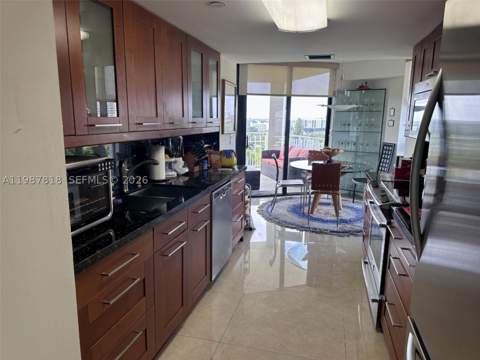 1000 Quayside Ter 1101, Miami FL - photo 11 of 36