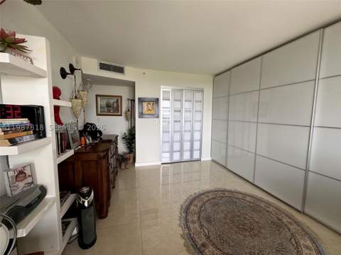 1000 Quayside Ter 1101, Miami FL - photo 13 of 36