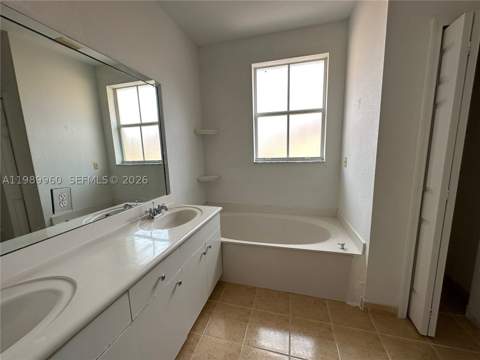 16602 SW 78th Ter, Miami FL - photo 7 of 18
