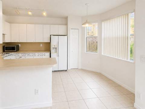 16649 SW 80th Ter, Miami FL - photo 7 of 23