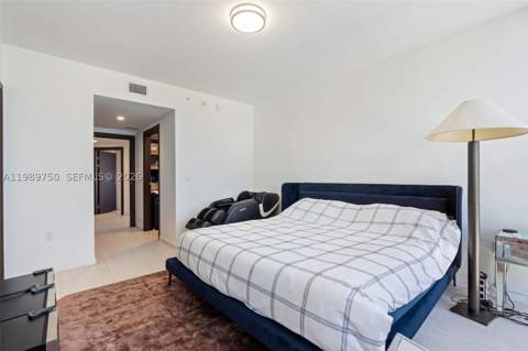 1000 Brickell Plz 2812, Miami FL - photo 15 of 38