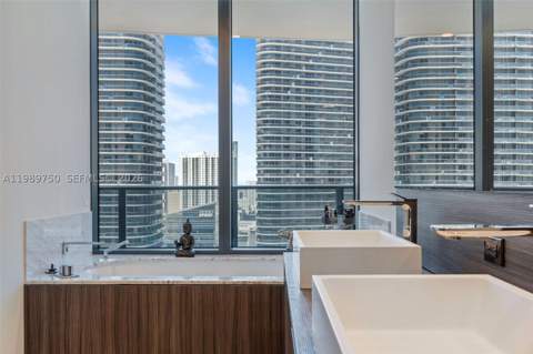 1000 Brickell Plz 2812, Miami FL - photo 17 of 38