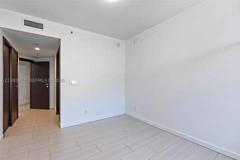 1000 Brickell Plz 2812, Miami FL - photo 24 of 38