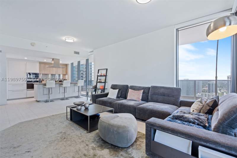 2 bedroom Condominium at 1000 Brickell Plz 2812, Brickell Flatiron Condo, Miami — photo 4