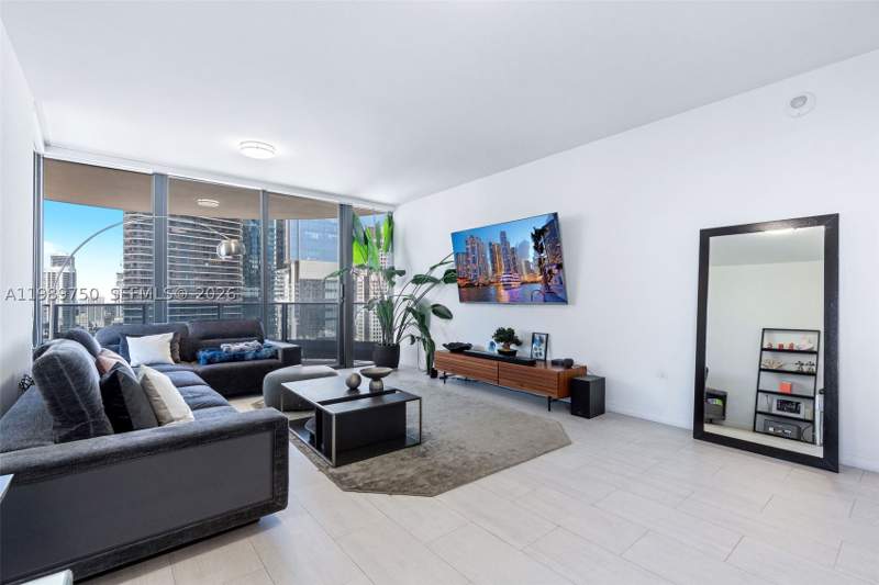 2 bedroom Condominium at 1000 Brickell Plz 2812, Brickell Flatiron Condo, Miami — photo 5