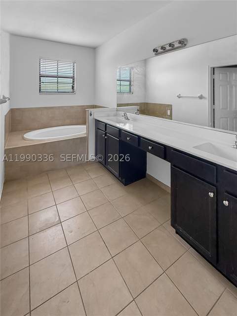 709 SE 35th Ave, Homestead FL - photo 8 of 15