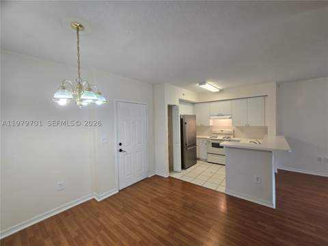 11040 SW 196th St 203, Cutler Bay FL - photo 13 of 28
