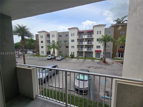 11040 SW 196th St 203, Cutler Bay FL - photo 8 of 28