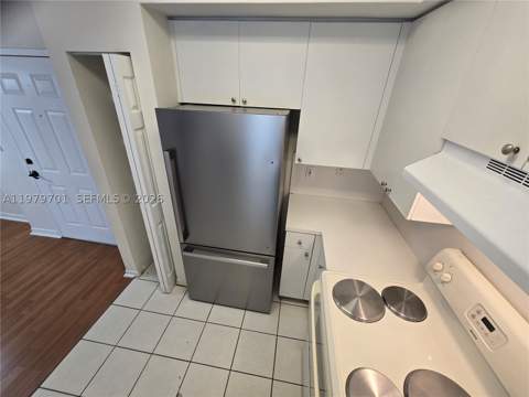 11040 SW 196th St 203, Cutler Bay FL - photo 9 of 28