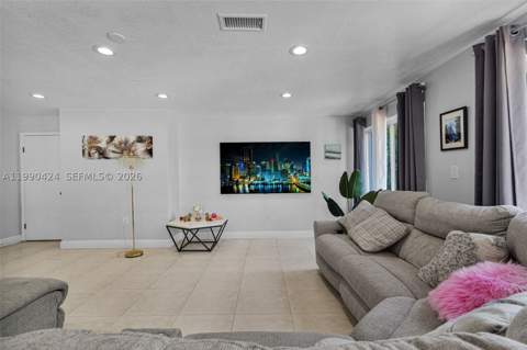760 E 55th St, Hialeah FL - photo 16 of 44