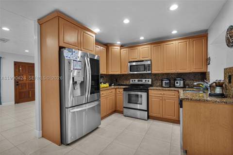 760 E 55th St, Hialeah FL - photo 9 of 44