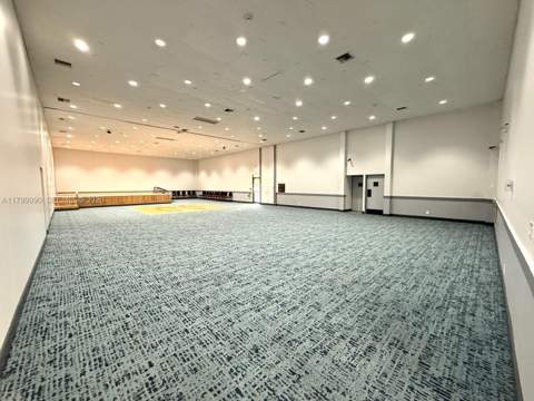 17021 N Bay Road 105, Sunny Isles Beach FL - photo 14 of 16